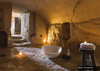 5 Hotel Unik: Gua Jadi Mewah? Staycation Ajaib di Indonesia!