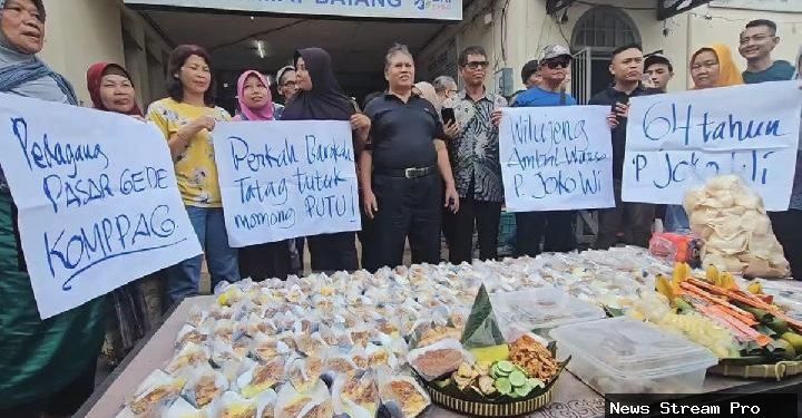 Syukuran Jokowi Ulang Tahun: Pedagang Pasar Solo Bahagia!