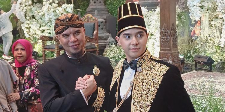 Ahmad Dhani Pajang Foto Raja di Ngunduh Mantu Al: Tepati Janji?