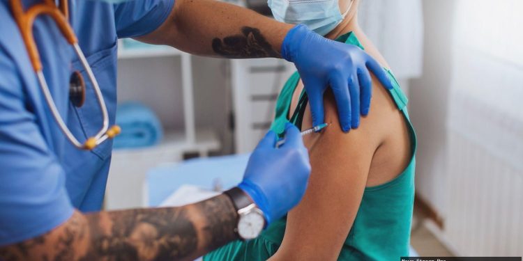 Vaksin Covid untuk Ibu Hamil & Anak: Aman atau Tidak? Ini Faktanya!