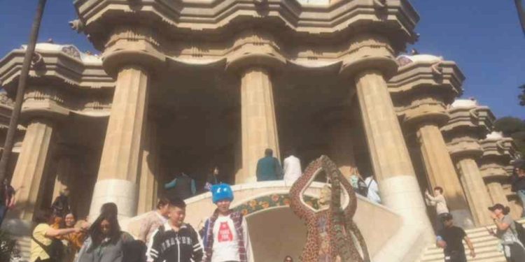 Park Güell Barcelona: Rahasia Tersembunyi & Tips Liburan Terbaik!