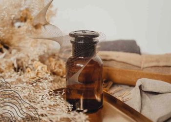 Aroma Amber: Parfum Hits yang Memikat & Mewah