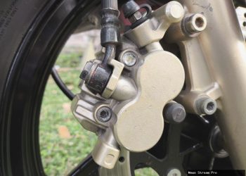 Kampas Rem Motor Habis Sebelah? Ini 5 Penyebab Utamanya!