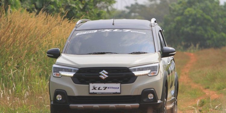 Adu Irit SUV: Xpander Cross vs XL7 vs BR-V, Mana Terbaik?