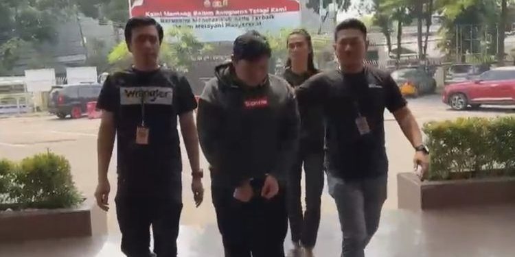 Pelaku Pelecehan Lebak Bulus Ditangkap! Viral, Diburu Pemburu Bayaran?