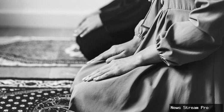 Doa Cepat Melahirkan: 15 Amalan Mustajab Suami untuk Istri