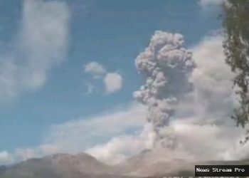 Gunung Lewotobi Erupsi: 6 Desa di Lereng Diminta Mengungsi!