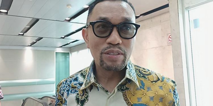 Nasdem Membantah: Sahroni Dimutasi dari Komisi III DPR Akibat Kritik?