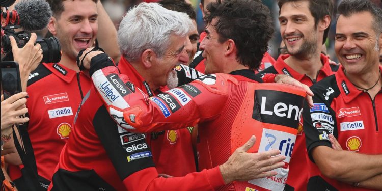 Perbedaan Motor Bagnaia & Marquez Dibongkar Bos Ducati!