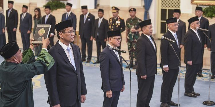 Reshuffle Kabinet Prabowo: 6 Menteri Dicopot dalam 11 Bulan?