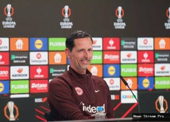 Manchester United Incar Dino Toppmoller? Kandidat Pelatih Baru Mencuat!