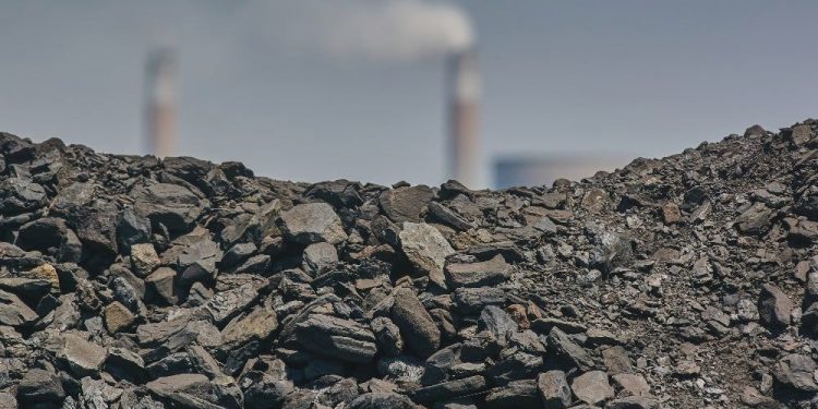 GEMS Targetkan 51 Juta Ton Batu Bara: Dividen Investor Aman?