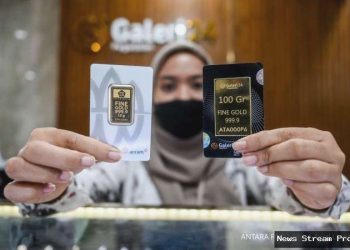 Harga Emas Antam Hari Ini: Turun Rp2.000, Cek Sekarang!