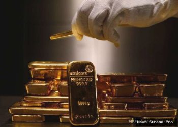 Emas Cetak Rekor! Sinyal The Fed Bikin Harga Terbang?