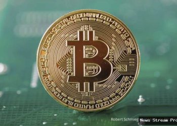 Flash Crash Bitcoin US$112.600: Analisis dan Prediksi Trader Pro