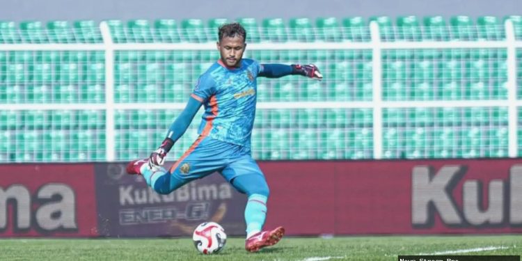 Rebutan Aset Terbuang: Persib, Persija, Bobotoh, dan Jakmania Pantau!