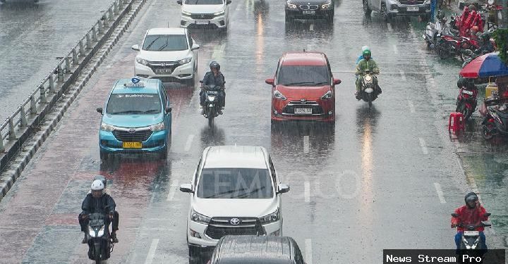 Jakarta Hari Ini: Prediksi Cuaca BMKG, Pagi Berawan Sore Hujan!