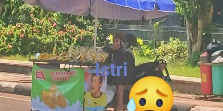 Istri Khoirul Huda: Jualan Pisang Cavendish Demi Bertahan Hidup