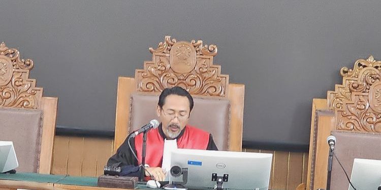 Nadiem Makarim Tersangka: Praperadilan Ditolak, Status Hukum Sah!