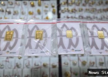 Harga Emas Antam Rekor! Sentuh Rp 2,38 Juta per Gram