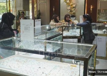 Harga Emas Antam Hari Ini Anjlok! Cek Update Terbarunya