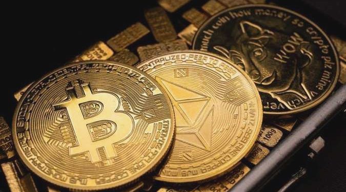 Trump vs Xi Jinping Bikin Harga Bitcoin Anjlok? Cek Faktanya!