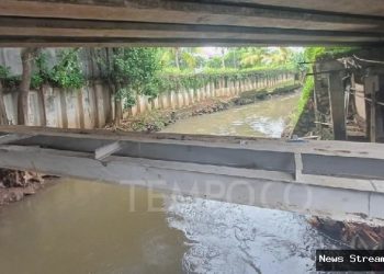 Jakarta Selatan Lumpuh! Banjir Sore Ini Lebih dari 1 Meter