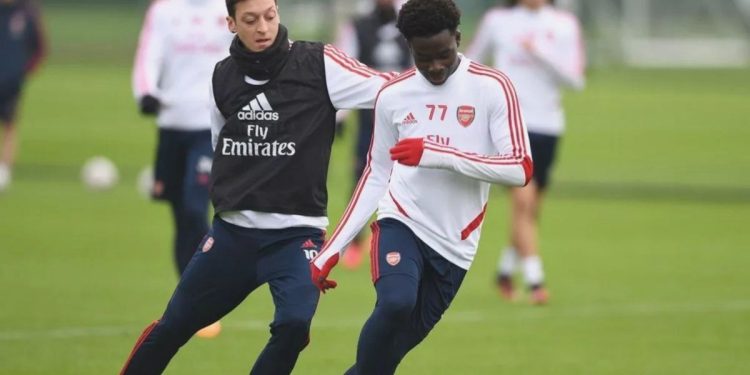 Bukayo Saka: Ozil Rekan Terbaik di Arsenal, Kenangan Awal Karier
