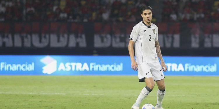 Jay Idzes Halau Bola dengan Kepala: Netizen Sebut Layak ke Madrid!