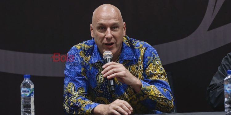 Alasan Alexander Zwiers Pilih Nova Arianto: Pelatih Timnas U-20