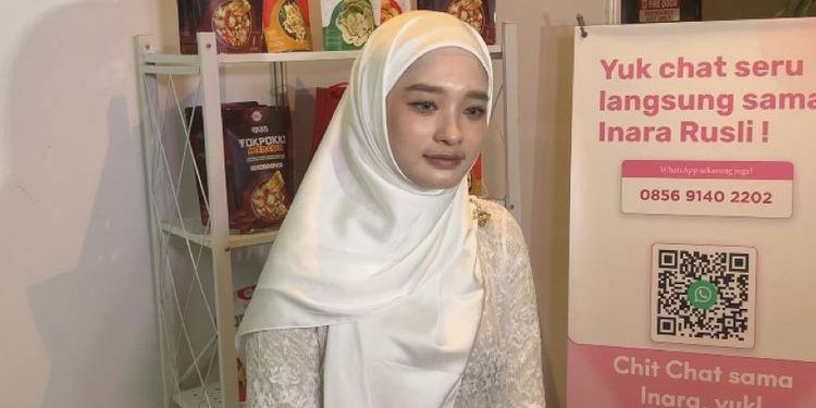 Inara Rusli Digosipkan Selingkuh? Ini Reaksinya!
