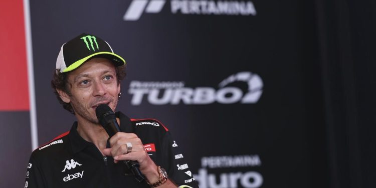 Rossi Tinggalkan Ducati? Paddock MotoGP Gempar!