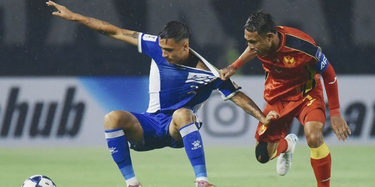 Eliano Reijnders “Cosplay” Maman, Persib Bandung Bangkit Taklukkan Lawan!