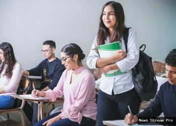 Kebijakan Visa Bikin Jumlah Mahasiswa Asing di AS Anjlok?