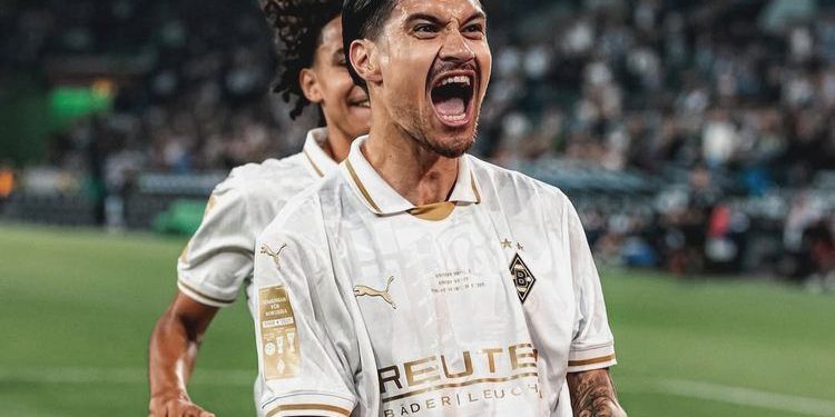 Kevin Diks Beberkan Rahasia Kemenangan Telak 3-0 Lawan Heidenheim