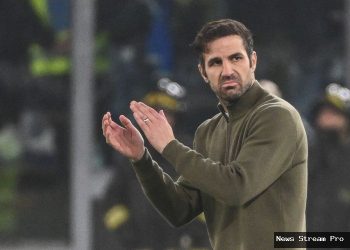 Fabregas Terpukau! Como 1907 Ukir Sejarah dengan Skor Telak 5-1