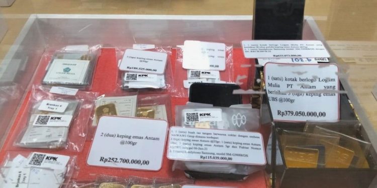 Lelang KPK: Rampasan Koruptor Rp200 Miliar, Emas Antam & Tas Mewah!