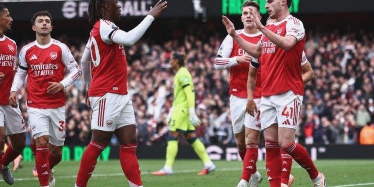 Liga Inggris: Arsenal Kokoh di Puncak, Aston Villa Mengejutkan!