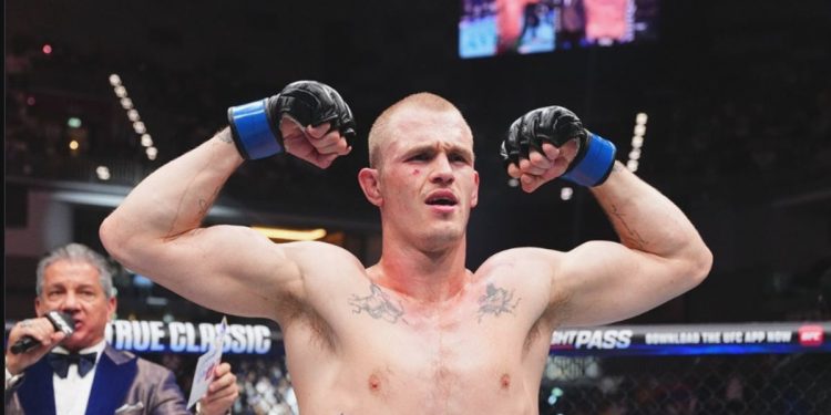 Islam Makhachev vs Ian Garry: Tantangan Muncul, Khabib Bayangi?