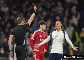 Hasil Liga Inggris: 2 kartu merah tercipta, Liverpool tekuk 9 pemain Spurs