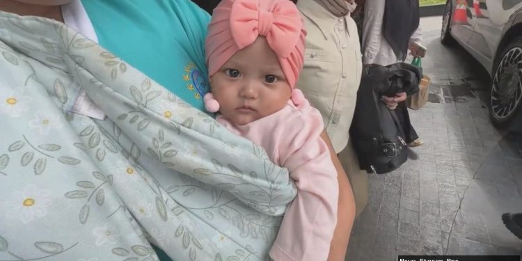 Potret Aminah, anak angkat Dhani di gender reveal party Alyssa Daguise