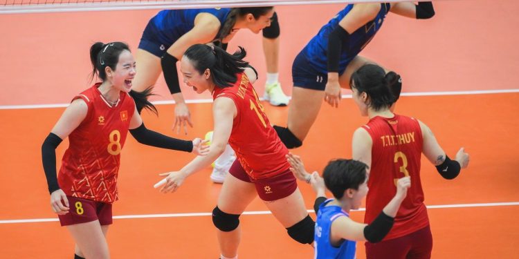 Voli SEA Games 2025 – Nyaris juara karena bocah yang pernah main di Indonesia, pelatih Vietnam sindir keputusan wasit