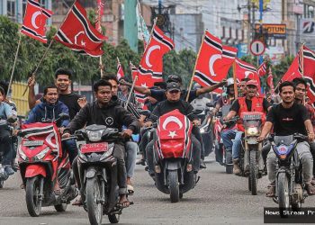 Polemik bendera bulan bintang, korban bencana di Aceh minta fokus penyaluran bantuan – ‘Mohon menahan diri, kami sudah lelah’