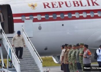 Prabowo Kunjungi Pengungsi di Tapsel untuk Pastikan Layanan