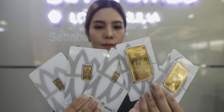 Harga buyback emas Antam di Pegadaian hari ini 15 Desember 2025