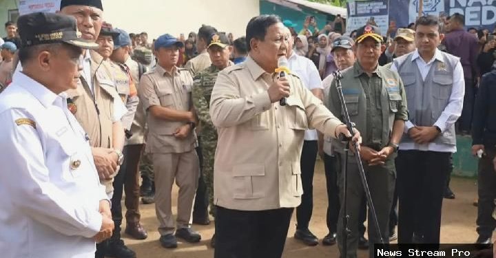 Prabowo meninjau penanganan bencana di Agam hingga Padang Pariaman
