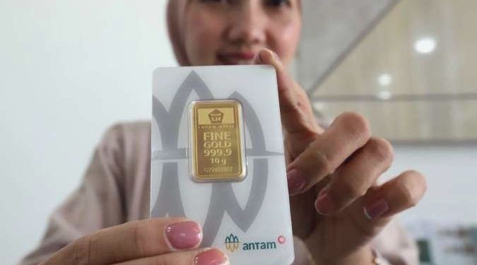 Harga emas Antam hari ini naik Rp 22.000 jadi Rp 2.453.000 per gram, Jumat (12/12)