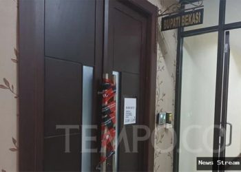 KPK segel ruangan dua kepala dinas Pemkab Bekasi
