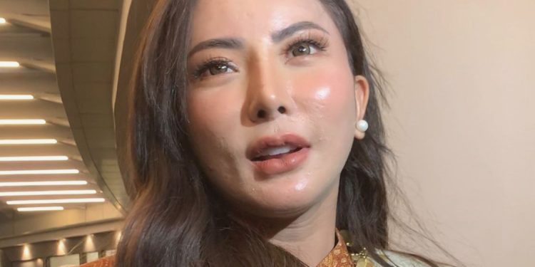 Dulu bela Ridwan Kamil, Ayu Aulia kini ogah komentar soal isu perselingkuhan dengan Aura Kasih: Itu rahasia negara!