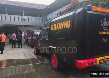 Polisi periksa terduga pengirim ancaman teror bom ke sekolah